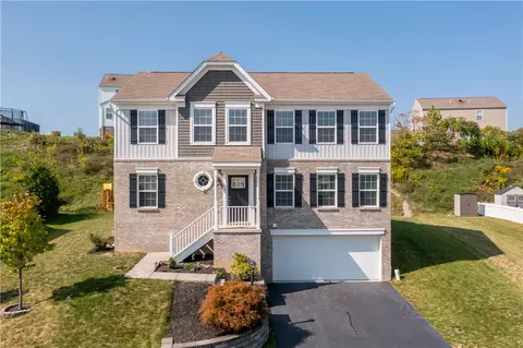 706 Culloden Ct, Coraopolis, PA 15108