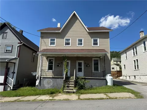 248-250 Third St, East Conemaugh, PA 15909