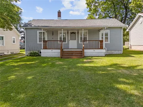 29 6th St, Bessemer, PA 16112