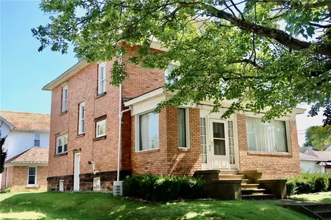 92 Lake St, Stoneboro, PA 16153