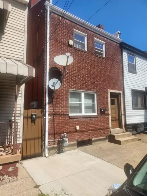 1713 Sidney St, Pittsburgh, PA 15203