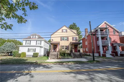 195 Derrick Ave, Uniontown, PA 15401