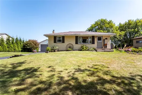141 Mcbride Acres, New Castle, PA 16102