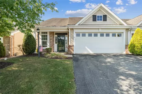1024 Coronet Ln, Greensburg, PA 15601