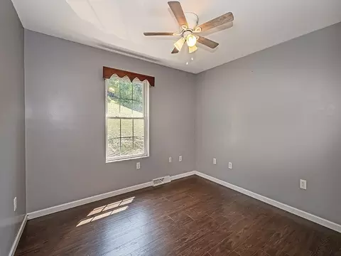 1928 Dime Rd, Vandergrift, PA 15690 photo 23