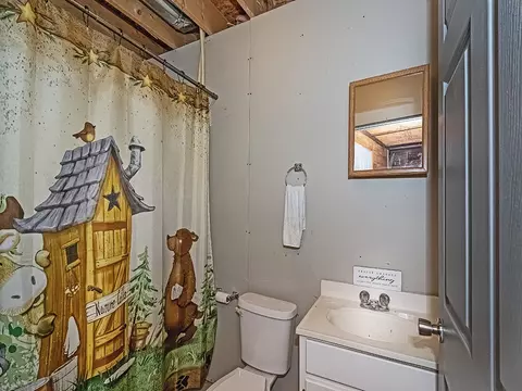 1928 Dime Rd, Vandergrift, PA 15690 photo 15