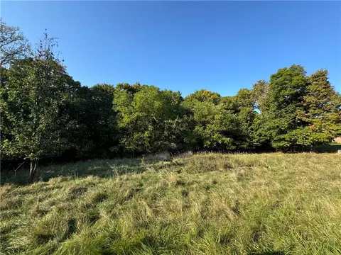 97 Christy Rd, Eighty Four, PA 15330
