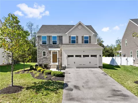 3010 Highpoint Dr, Mcdonald, PA 15057