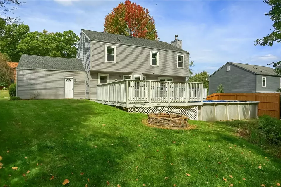 Exterior - 119 Woodbine Dr, Cranberry Township, PA 16066 photo 4 of 10