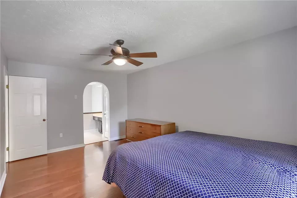 Bedroom - 119 Woodbine Dr, Cranberry Township, PA 16066 photo 2 of 4