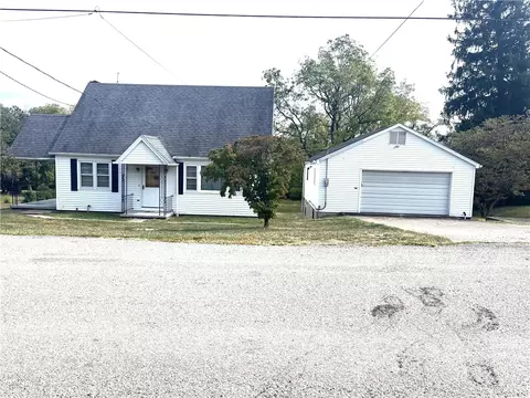 250 Carnation Ct, Mount Pleasant, PA 15666