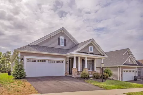 284 Jefferson Ln, Cranberry Township, PA 16066