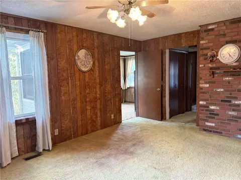 Living - 4009 Washington St, Export, PA 15632 photo 1 of 2
