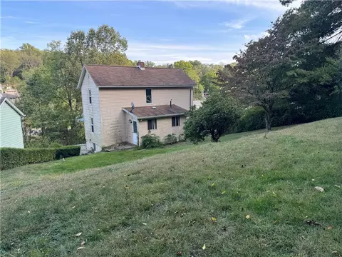 Exterior - 4009 Washington St, Export, PA 15632 photo 5 of 7