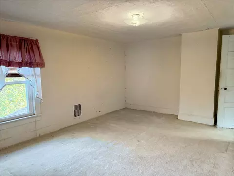 Bedroom - 4009 Washington St, Export, PA 15632 photo 2 of 3
