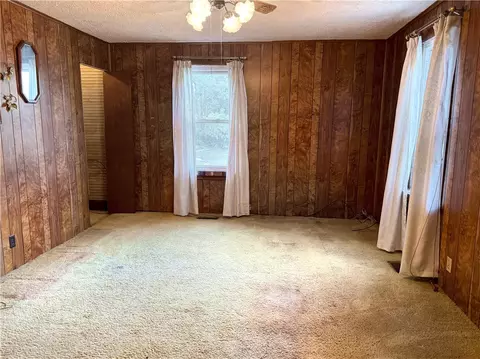 Living - 4009 Washington St, Export, PA 15632 photo 2 of 2
