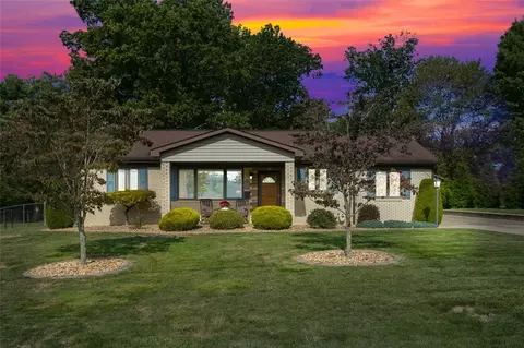 106 Elm Dr, Trafford, PA 15085