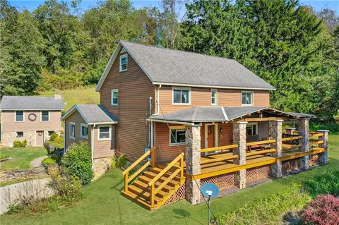 1877 Dime Rd, Vandergrift, PA 15690