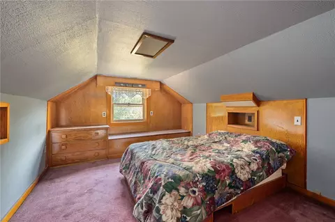 Bedroom - 1877 Dime Rd, Vandergrift, PA 15690 photo 6 of 6