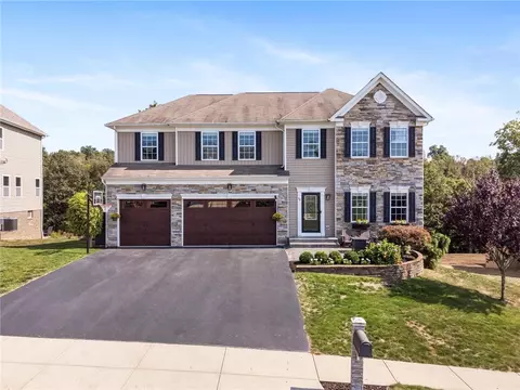 39 Trotter Ln, Clinton, PA 15026