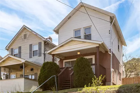 630 6th Ave, Coraopolis, PA 15108