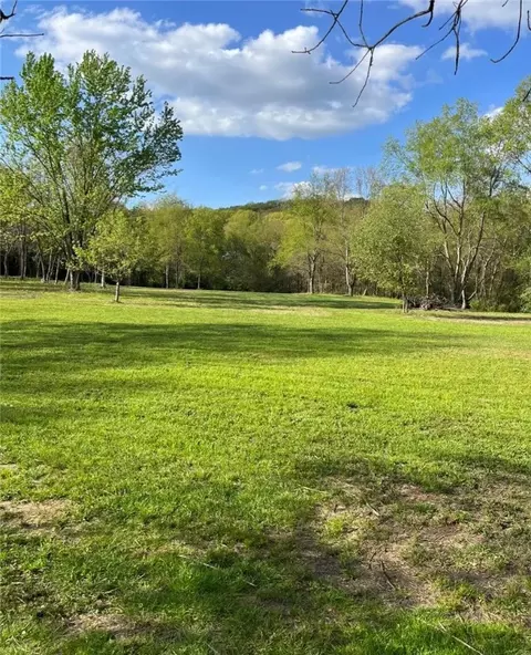 000 Reservoir Rd, Apollo, PA 15613