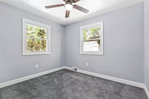 Bedroom - 640 7th St, Beaver, PA 15009 photo 3 of 4