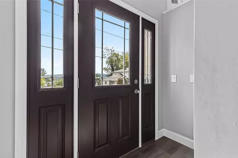 Entry Way - 640 7th St, Beaver, PA 15009 photo 1 of 1