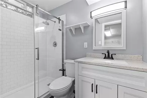 Bath - 640 7th St, Beaver, PA 15009 photo 2 of 2