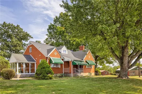 3700 Mount Troy Rd, Pittsburgh, PA 15212