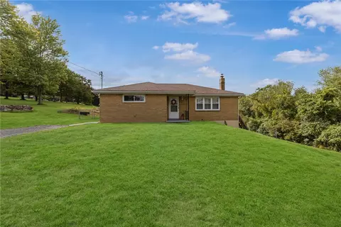 1121 Deer Lane Ext, New Brighton, PA 15066