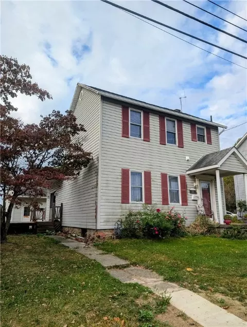 929 Main St, Latrobe, PA 15650