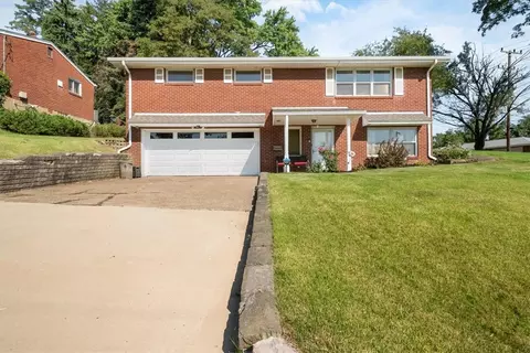 100 Sandra Ct, North Versailles, PA 15137