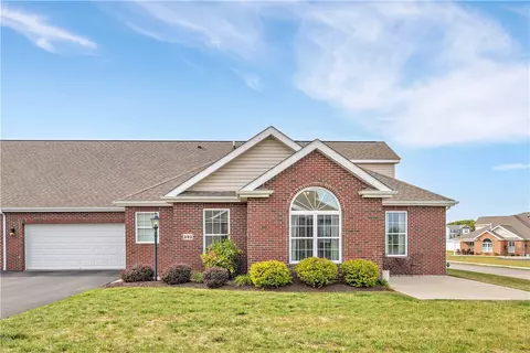 141 Shelton Place Dr, Evans City, PA 16033