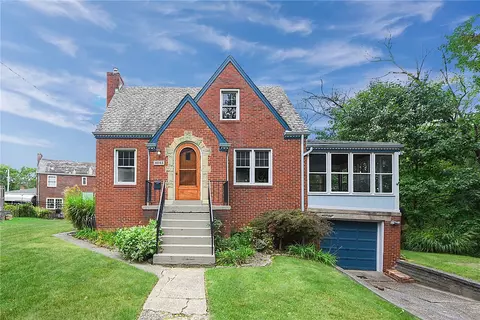 4043 Shoreham St, Pittsburgh, PA 15212