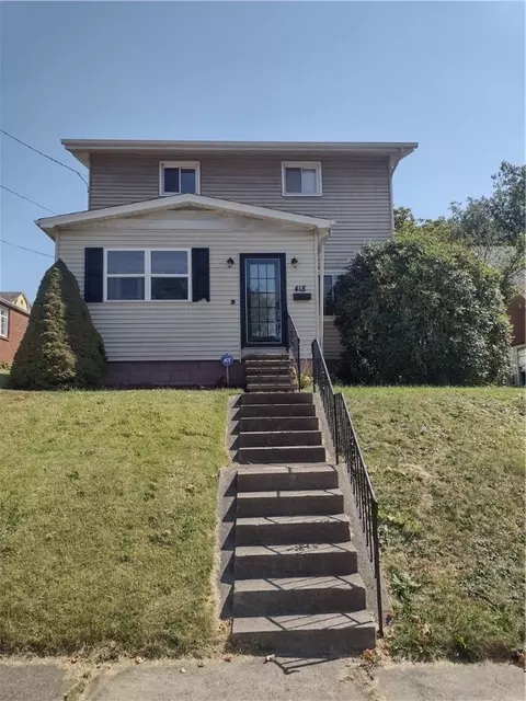418 Argonne Dr, New Kensington, PA 15068