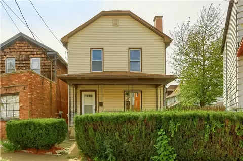 635 Duss Ave, Ambridge, PA 15003