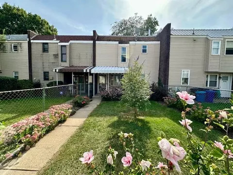 5646 Rural St, Pittsburgh, PA 15206