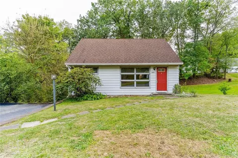 449 W Park St, Hermitage, PA 16148