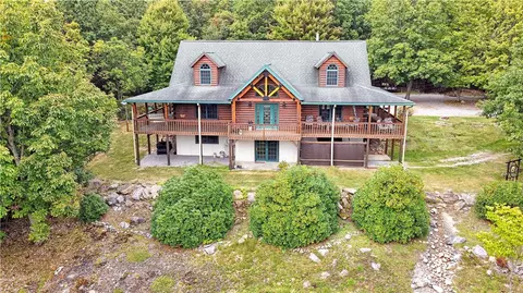 736 Hamilton Corners Rd, Titusville, PA 16354