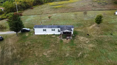 45 Paradise Rd, Fairmount City, PA 16224