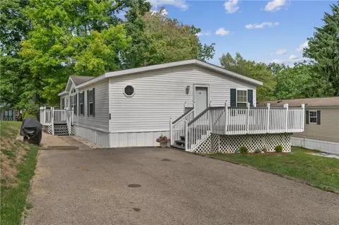 55 Ash Ct, Cranberry Township, PA 16066