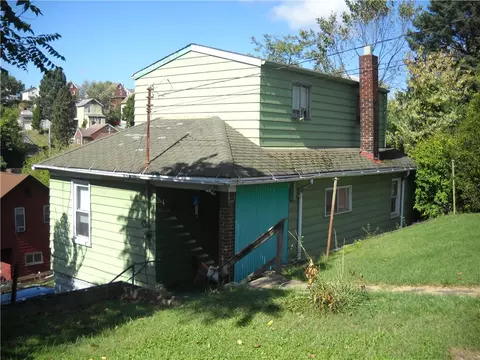 1502 Rear Grandview Ave, Braddock, PA 15104 photo 3