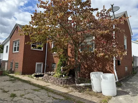512 Castner Ave, Donora, PA 15033