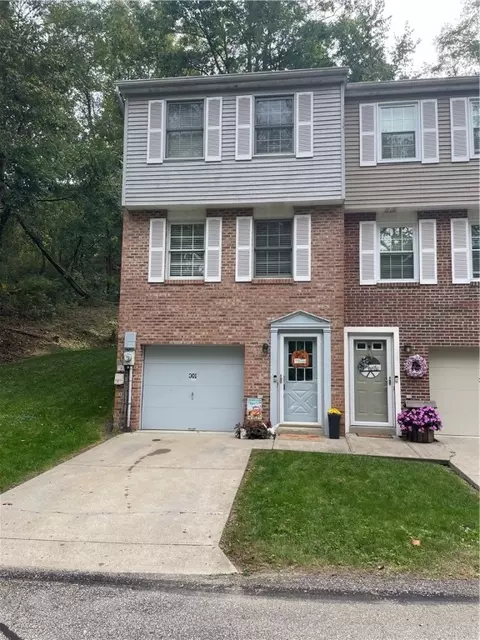 301 Tyler Dr, Pittsburgh, PA 15236