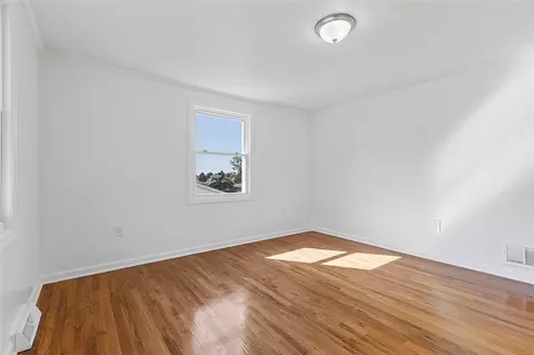 Bedroom - 11413 Drop Rd, Irwin, PA 15642 photo 8 of 8