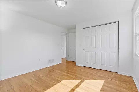 Bedroom - 11413 Drop Rd, Irwin, PA 15642 photo 2 of 8