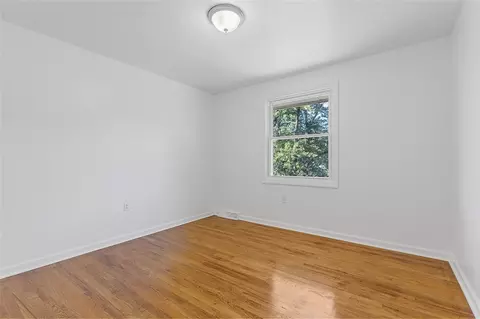 Bedroom - 11413 Drop Rd, Irwin, PA 15642 photo 3 of 8