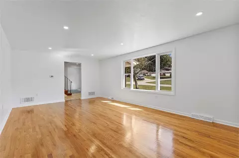 Living - 11413 Drop Rd, Irwin, PA 15642 photo 1 of 5