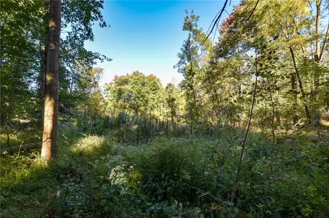 lot Neupert Rd, Cabot, PA 16023